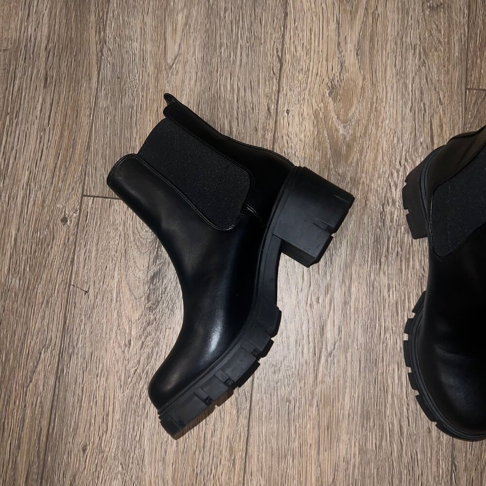 MADDEN GIRL "TESSA" CHUNKY BLACK BOOTIES SIZE 9.5 - Picture 6 of 16